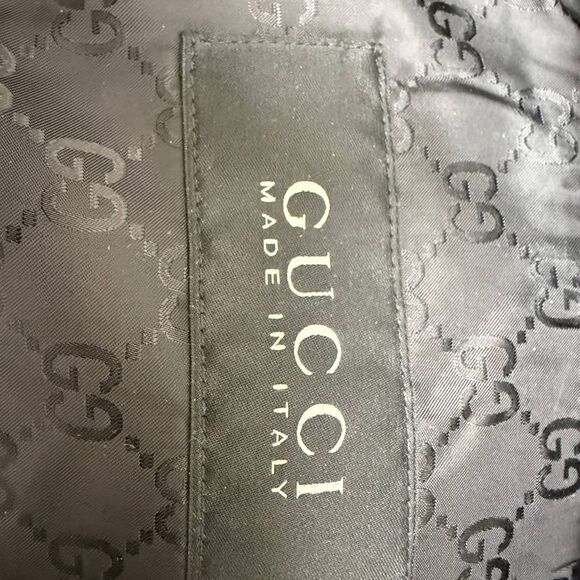 Gucci Logo-Patch Zipped Down Vest in Black Polyamide - Picture 5 of 6